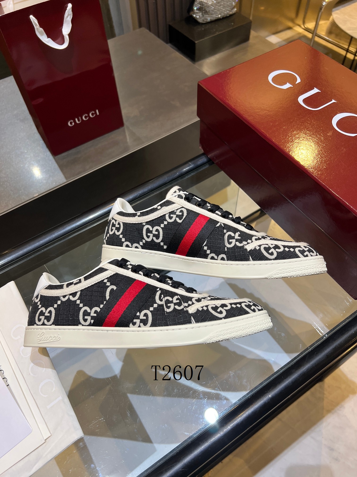 Gucci sz39-45 h0704
